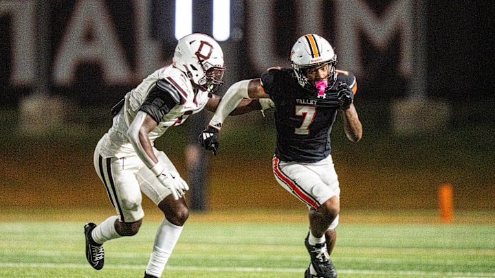 Valley defensive back Jayden McGregory (7) runs a route during a high school football game between Valley and Dowling Catholic on Aug. 29, 2025, at Valley Stadium in West Des Moines, Iowa. Valley defeated Dowling Catholic 20-19.
