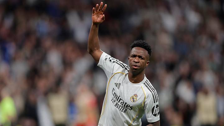 Vinicius Jr fait partie du groupe pour la réception d'Elche. Vinicius Jr fait partie du groupe pour la réception d'Elche.