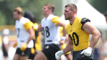 Pittsburgh Steelers defensive end T.J. Watt (90) 