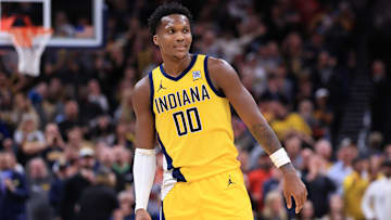 Indiana Pacers wing Bennedict Mathurin (00) during a game against the Brooklyn Nets.
