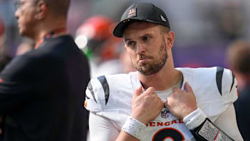 Cincinnati Bengals quarterback Jake Browning (6) walks the sideline in the fourth quarter of the NFL Week 3 game between the Minnesota Vikings and the Cincinnati Bengals at U.S. Bank Stadium in Minneapolis on Sunday, Sept. 21, 2025. The Vikings won, 48-10.
