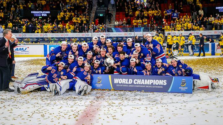 IHOCKEY-JUNIOR-USA-SWE