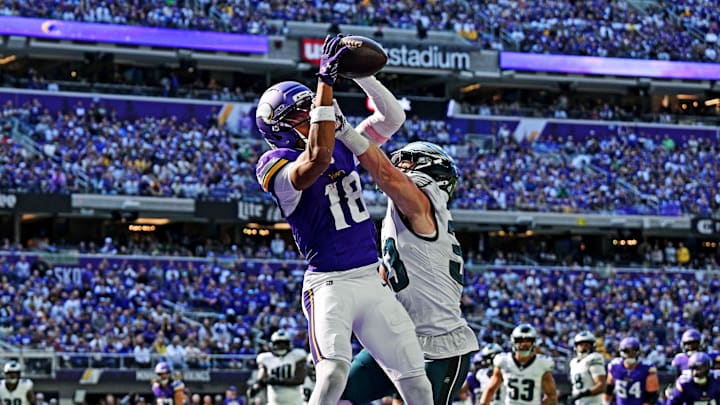 Minnesota Vikings wide receiver Justin Jefferson (18) vs. Philadelphia Eagles cornerback Cooper DeJean.