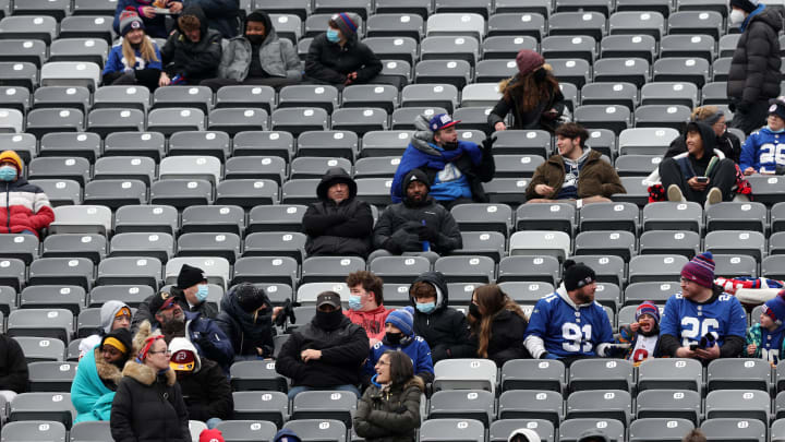 MetLife Stadium is Almost Completely Empty For Giants-WFT