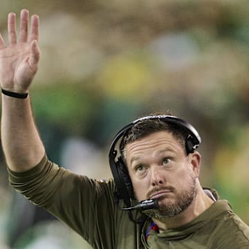 Nov 14, 2025; Eugene, Oregon, USA; Oregon Ducks head coach Dan Lanning calls for a timeout during the first half against the Minnesota Golden Gophers at Autzen Stadium. Mandatory Credit: Troy Wayrynen-Imagn Images