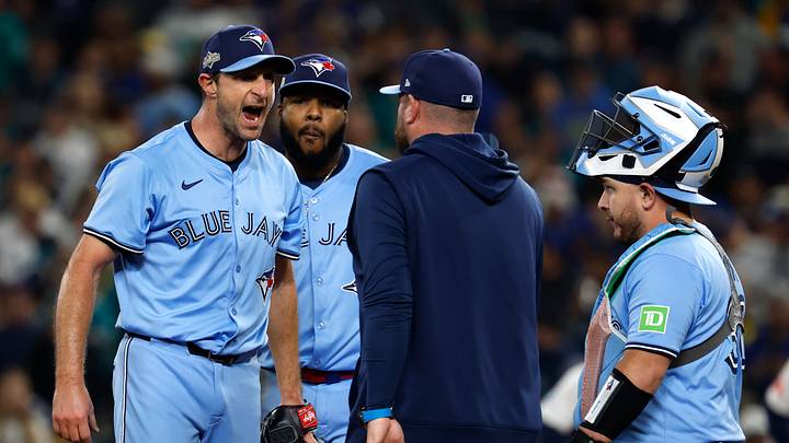 American League Championship Series - Toronto Blue Jay v Seattle Mariners - Game Four