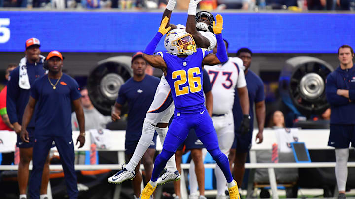 SHOCK WAVE: NFL's Prized Free Agent TOUCHES DOWN IN San Francisco, Sends League-Wide Alert.