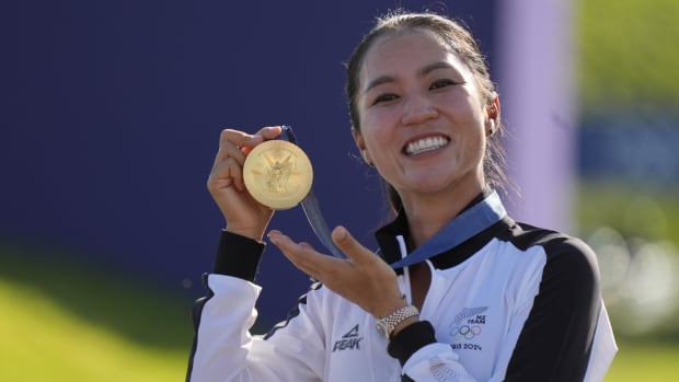 Lydia Ko at the medal ceremony after women's individual stroke play during the Paris 2024 Olympics.