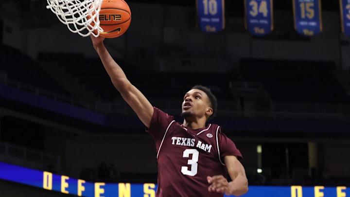 Texas A&M Holds Off Pitt for Road Win in ACC/SEC Challenge