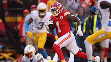 Los Angeles Chargers v Kansas City Chiefs