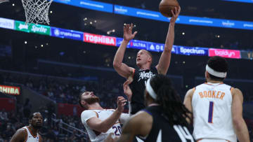 Phoenix Suns v Los Angeles Clippers