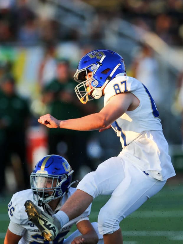 Charter Oak vs. Canyon in California Varsity high school football contest (08/22/2025)