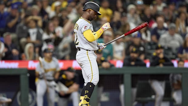 Pittsburgh Pirates Andrew McCutchen strikeotu 