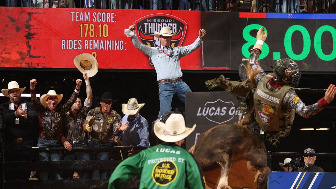 Macaulie Leather rides Blake Sharp / Hanks’s Fringe Minority for 91 during the second round of the Nashville PBR Team Series event. Macaulie Leather rides Blake Sharp / Hanks’s Fringe Minority for 91 during the second round of the Nashville PBR Team Series event.