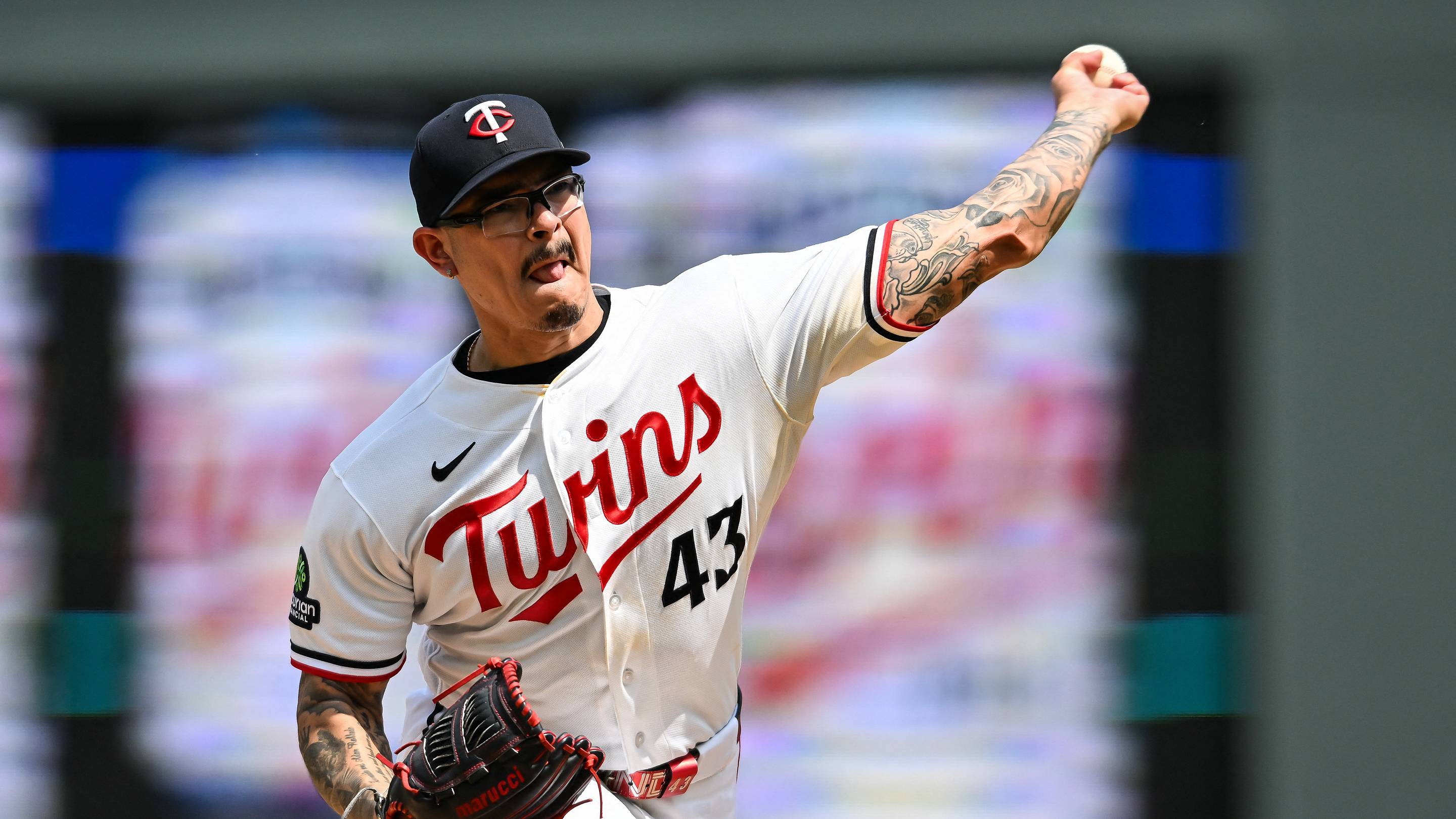 Valuable reliever Anthony Banda surprisingly set to hit free agency with 2 other Twins players