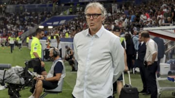 Qui va succéder à Laurent Blanc pour prendre les reines de l'Olympique lyonnais ? 