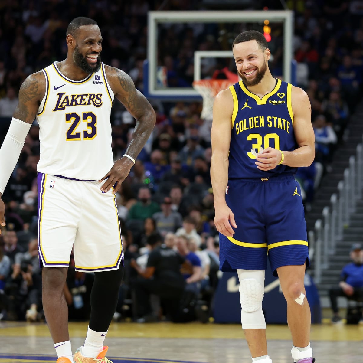 Lakers and warriors christmas day discount