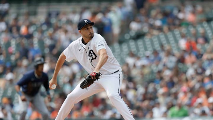 After attending Alonso High School, Faedo went to the University of Florida and had enough success to get drafted in the first round of the 2017 draft.