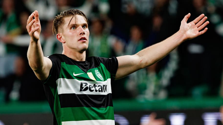 Viktor Gyökeres has been reluctant to make any definitive statement about his uncertain future. | IMAGO/Maciej Rogowski