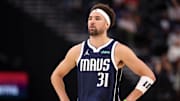 Apr 5, 2025; Inglewood, California, USA;  Dallas Mavericks guard Klay Thompson (31) looks on during the first half against the Los Angeles Clippers at Intuit Dome. Mandatory Credit: Kiyoshi Mio-Imagn Images