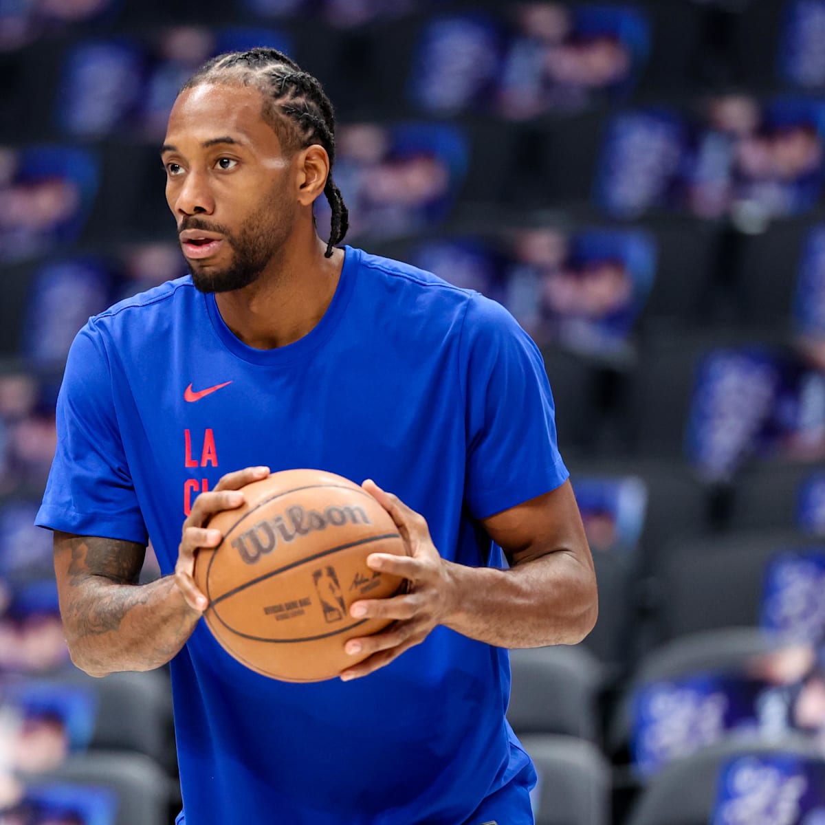 LA Clippers Forward Makes Statement on Kawhi Leonard s Return to Practice