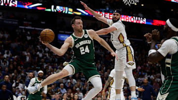 Milwaukee Bucks v New Orleans Pelicans