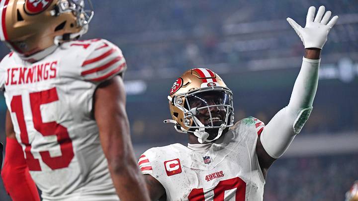 San Francisco 49ers wide receiver Deebo Samuel (19) with wide receiver Jauan Jennings (15)