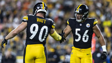 Cleveland Browns v Pittsburgh Steelers