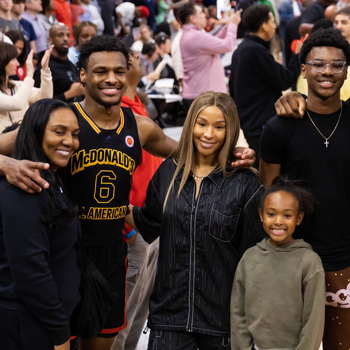 Lebron james and family top