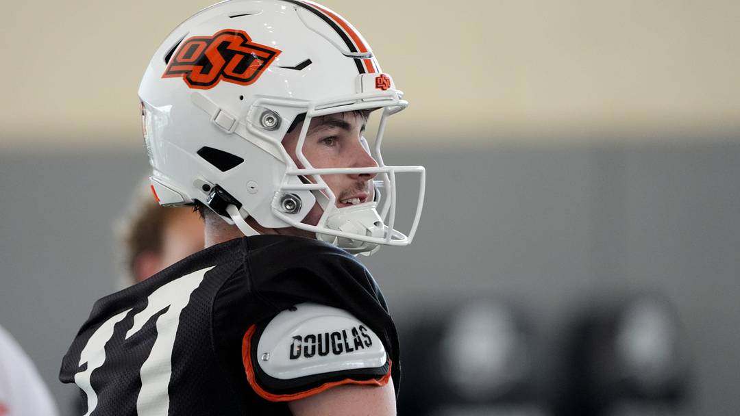 Oklahoma State's Drew Mestemaker - future Cleveland Browns NFL Draft target Oklahoma State's Drew Mestemaker - future Cleveland Browns NFL Draft target