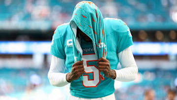 San Francisco 49ers v Miami Dolphins