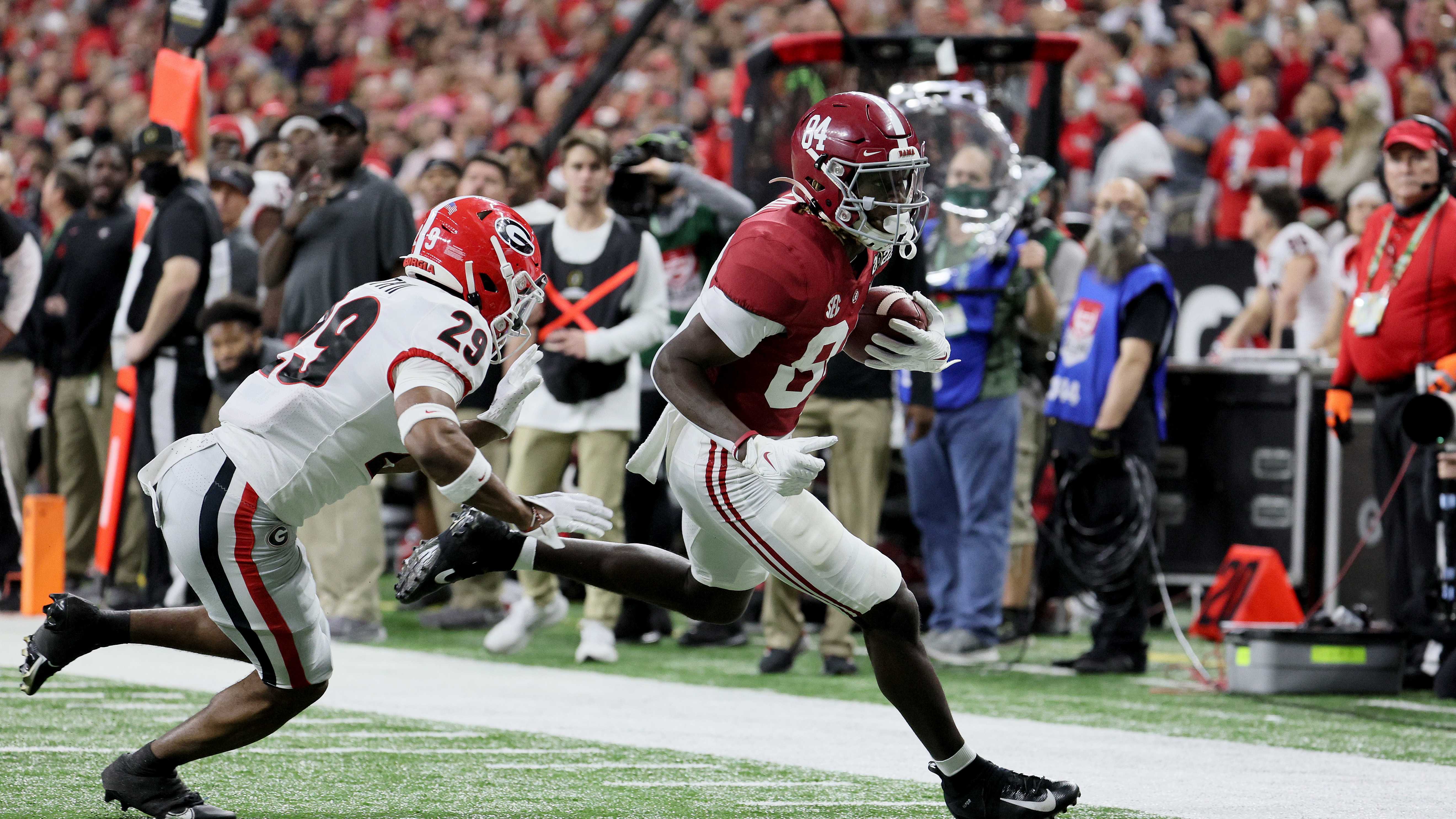 Former Texas WR Agiye Hall transfers to Sacramento State