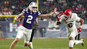 Kansas State quarterback Avery Johnson (2) scrambles against Rutgers during second half of the Rate Bowl at Chase Field on Dec. 26, 2024, in Phoenix.