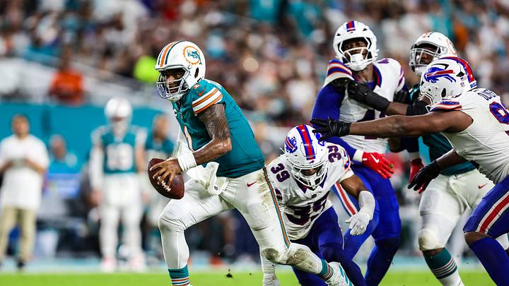 Buffalo Bills v Miami Dolphins