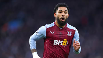 Aston Villa v Manchester United - Premier League