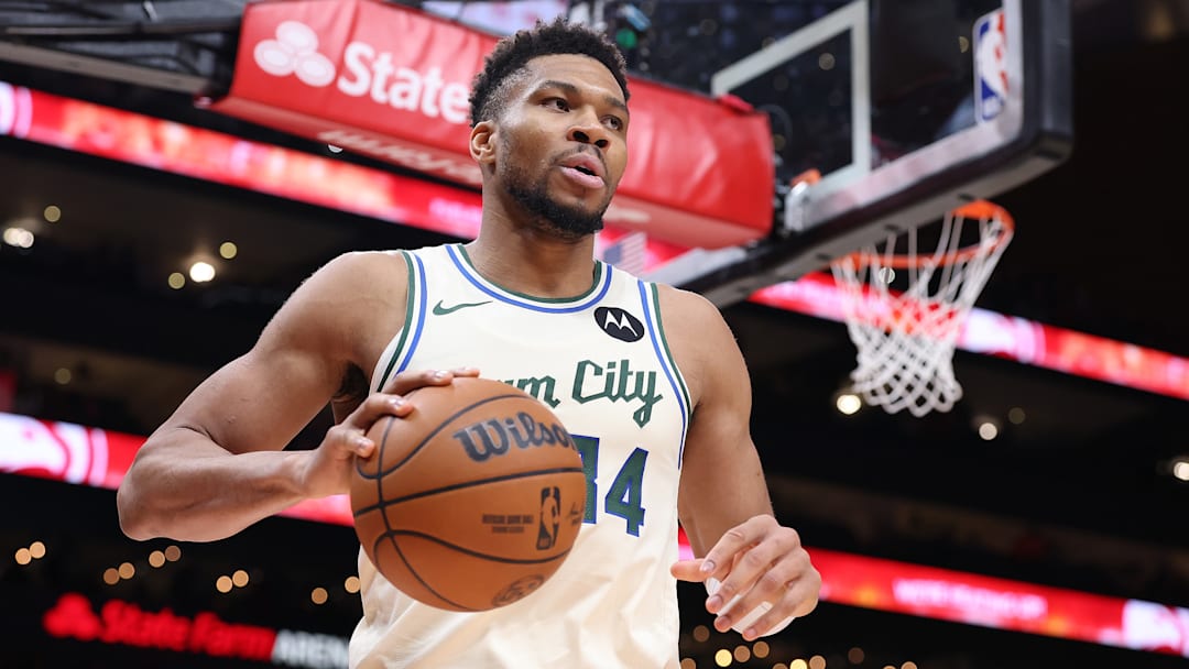 Milwaukee Bucks v Atlanta Hawks