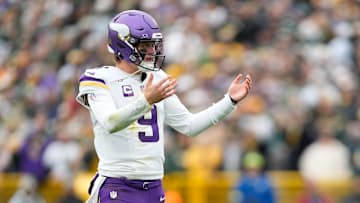 Minnesota Vikings v Green Bay Packers