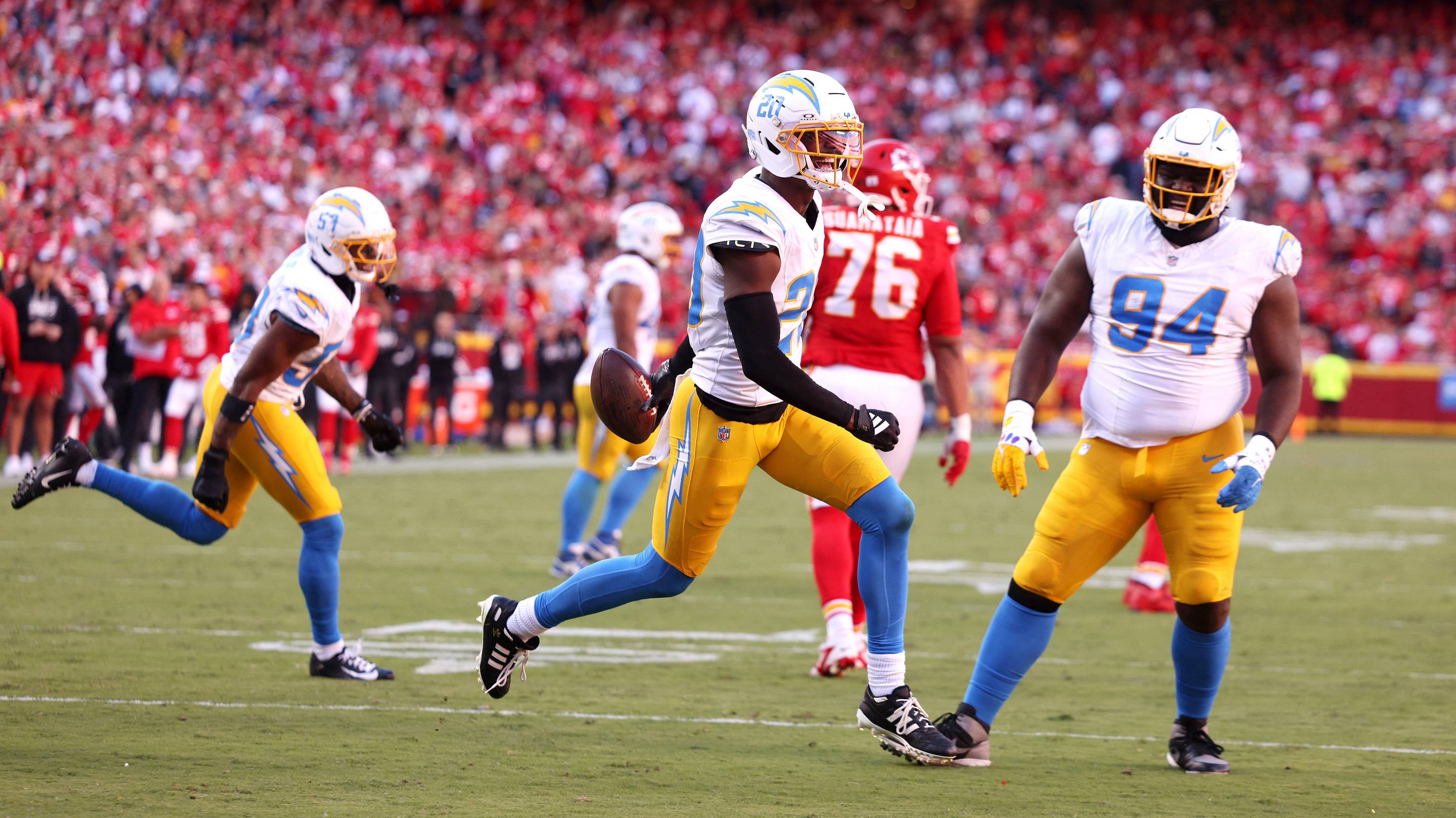 Los Angeles Chargers Rising Falling Ahead of NFL Trade Deadline
