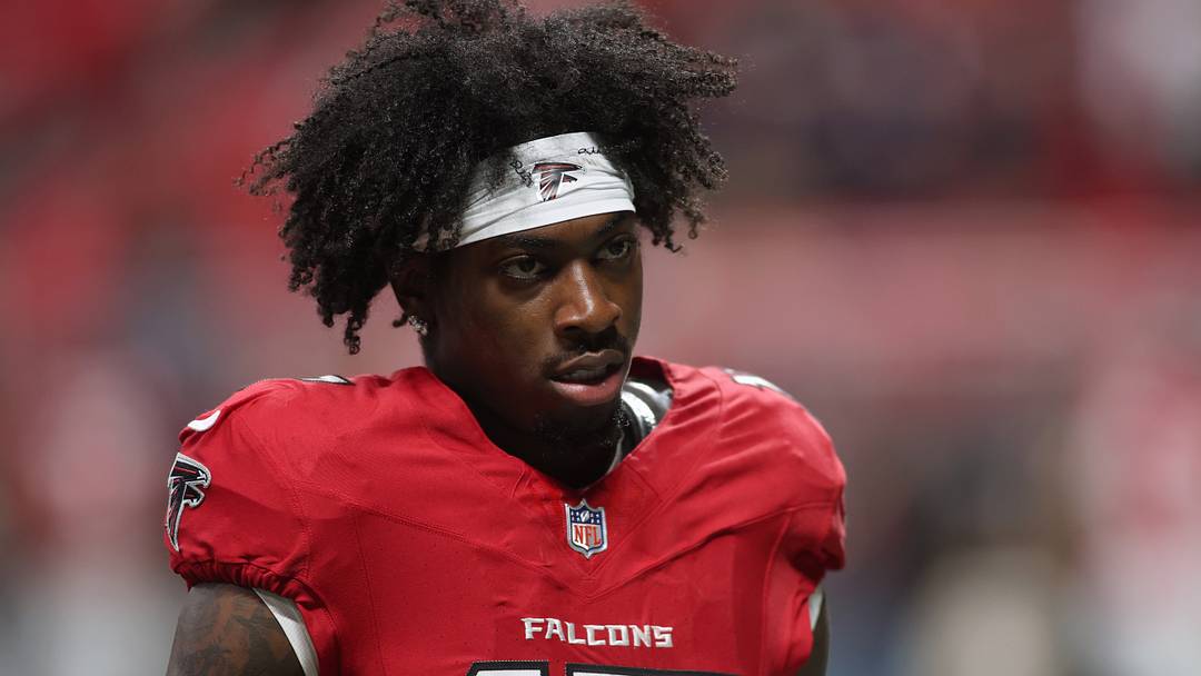 It was a day to forget for Atlanta Falcons wide receiver Zachariah Branch against the Chicago Bears. It was a day to forget for Atlanta Falcons wide receiver Zachariah Branch against the Chicago Bears.