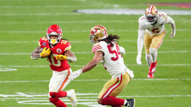 Kansas City Chiefs running back Isiah Pacheco (10) runs against San Francisco 49ers linebacker Fred Warner