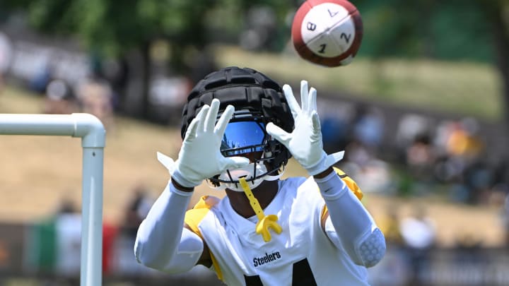 Jul 28, 2024; Latrobe, PA, USA; Pittsburgh Steelers wide receiver George Pickens (14) participates in drills during training camp at Saint Vincent College. Mandatory Credit: Barry Reeger-USA TODAY Sports