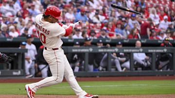 Mar 29, 2025; St. Louis, Missouri, USA;  St. Louis Cardinals first baseman Willson Contreras (40) breaks his bat as he grounds out against the Minnesota Twins during the first inning at Busch Stadium. Mandatory Credit: Jeff Curry-Imagn Images