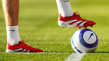 Campeonato Inglês será retomado somente no dia 01/04