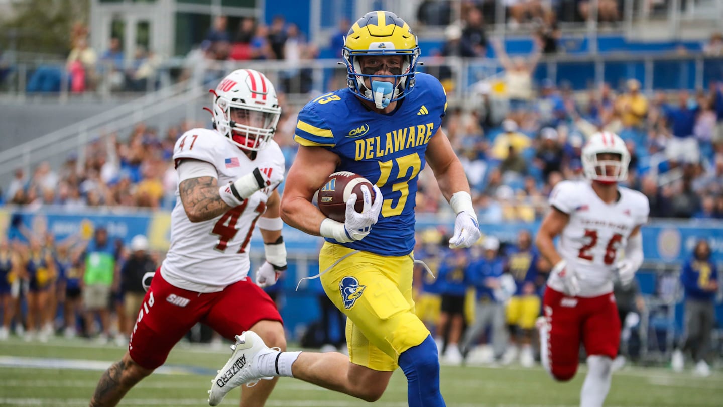 New England Patriots Sign Former Delaware Standout Receiver
