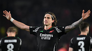 PSV Eindhoven v Arsenal FC - UEFA Champions League 2024/25 Round of 16 First Leg