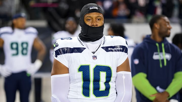 Uchenna Nwosu of the Seattle Seahawks