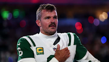 New York Jets punter Thomas Morstead (6)