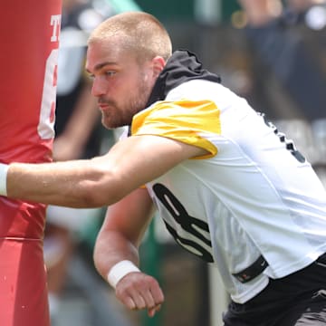 Jul 24, 2025; Latrobe, PA, USA;  Pittsburgh Steelers tight end Pat Freiermuth (88) participates in drills during training camp at Saint Vincent College. Mandatory Credit: Charles LeClaire-Imagn Images