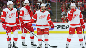 Detroit Red Wings v Chicago Blackhawks