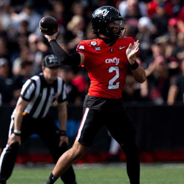 Brendan Sorsby and Cincinnati are favored against Oklahoma State on Saturday.